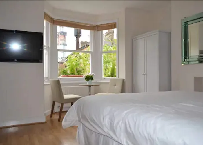 Bed and Breakfast 69Thegrove à Londres